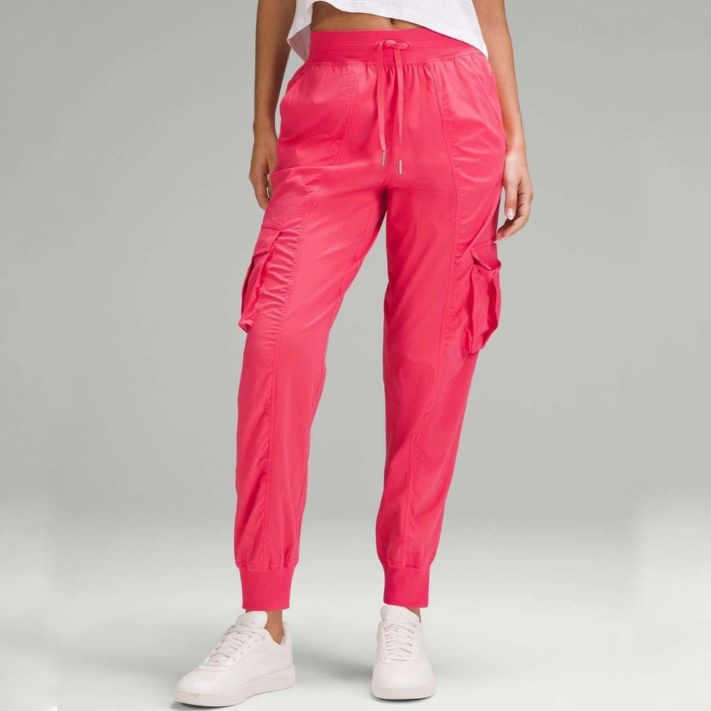 Lululemon | Dance‎ Studio Relaxed-Fit Mid-Rise Cargo Jogger Glaze Pink Size L